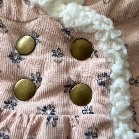 Baby Girls Aspen Kids Warm Vest - Picture 4 of 13